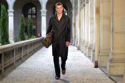 Look 28