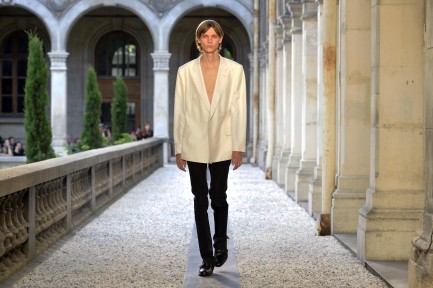 Look 36
