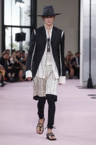 Look 15