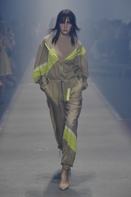 Look 11
