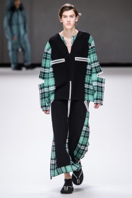 Look 15