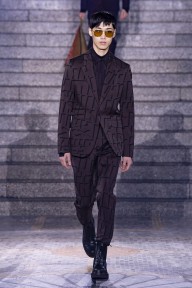 Look 1
