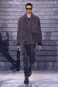 Look 7