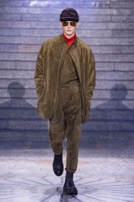 Look 16