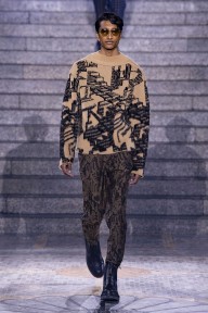 Look 18