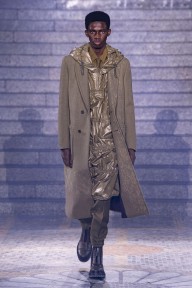 Look 30