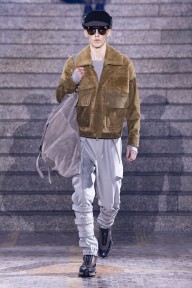 Look 32