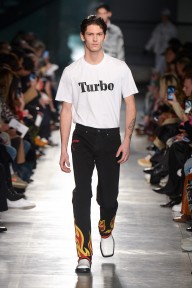 Look 3
