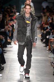 Look 8