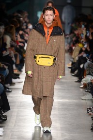 Look 17