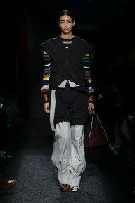 Look 19