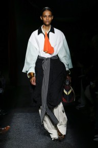 Look 25