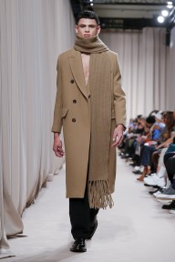 Look 3