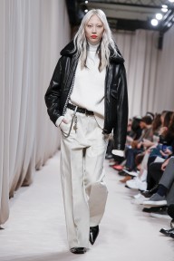 Look 49