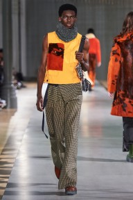 Look 3
