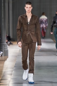 Look 17