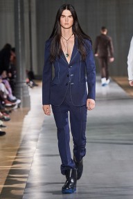 Look 19