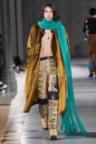 Look 28