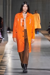 Look 32