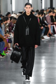 Look 32