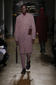 Look 10