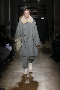 Look 19
