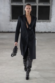 Look 18