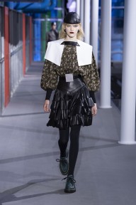 Look 15