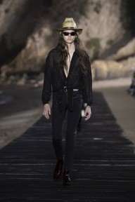 Look 3