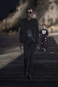 Look 12