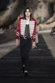 Look 15