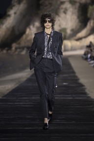 Look 18
