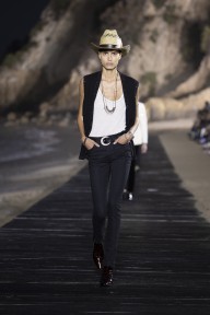 Look 19