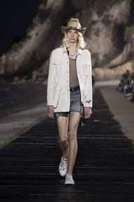 Look 27