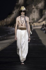 Look 35