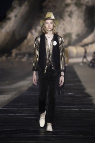 Look 44