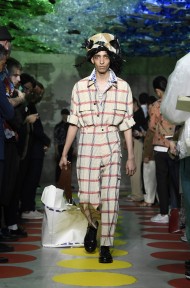 Look 16