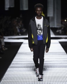 Look 44