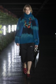 Look 13