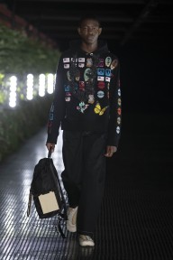 Look 19