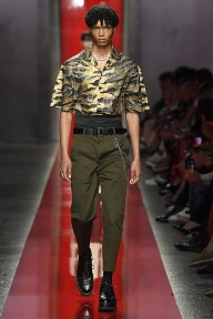 Look 14