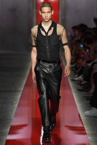 Look 28