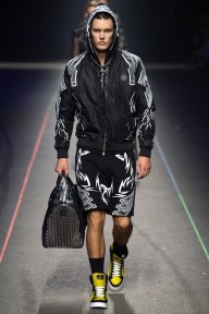 Look 12