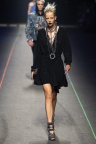 Look 15