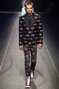 Look 19