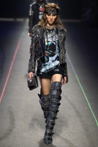 Look 24