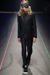Look 43