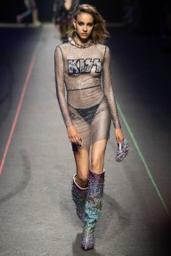 Look 64