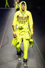 Look 70