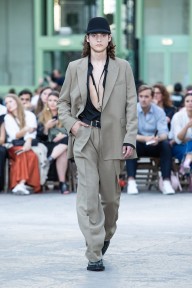 Look 19